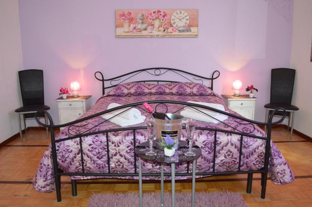 Hostel Josef Palermo Ngoại thất bức ảnh