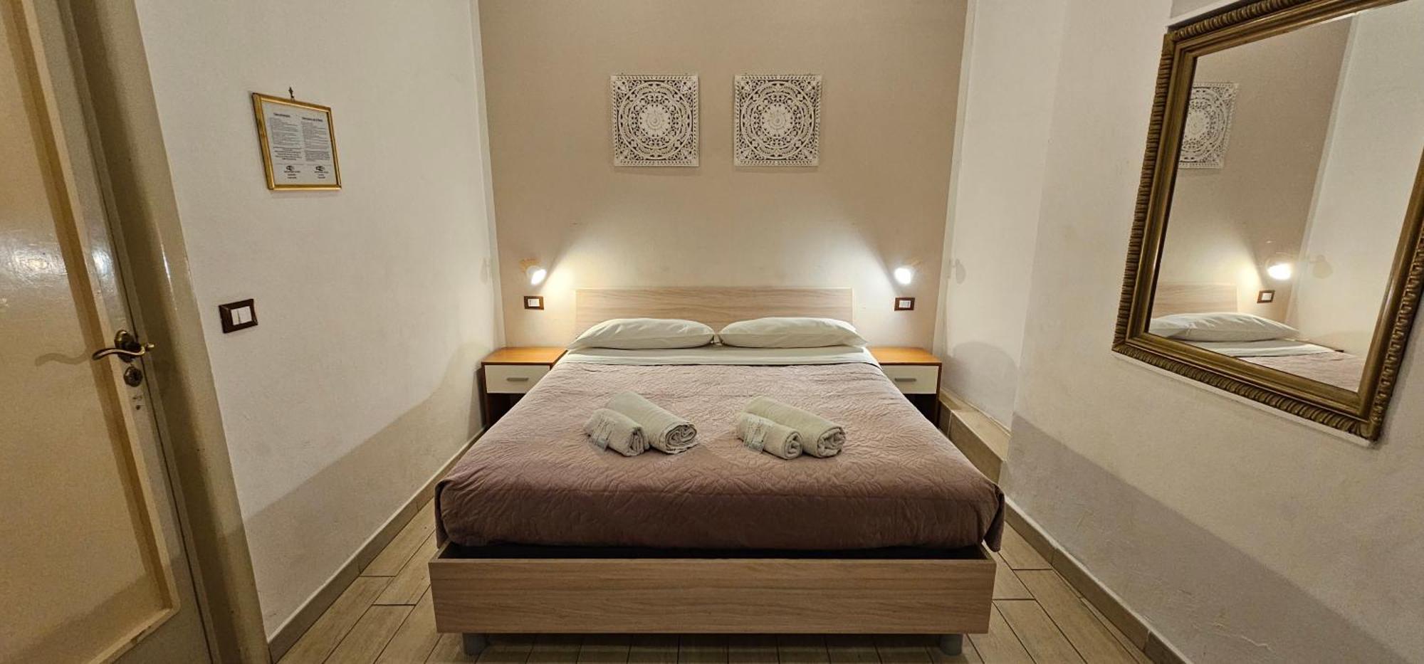 Hostel Josef Palermo Ngoại thất bức ảnh