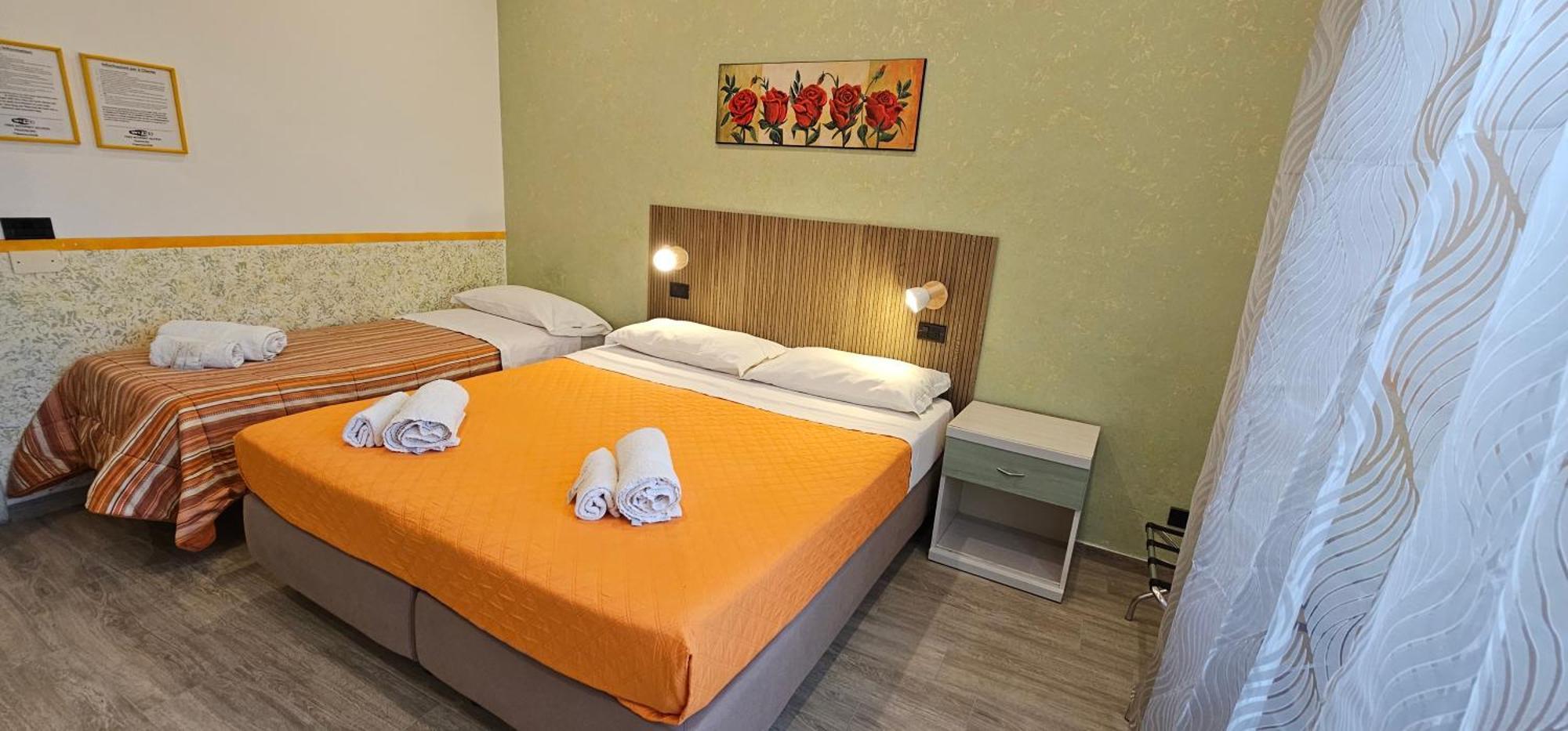 Hostel Josef Palermo Ngoại thất bức ảnh