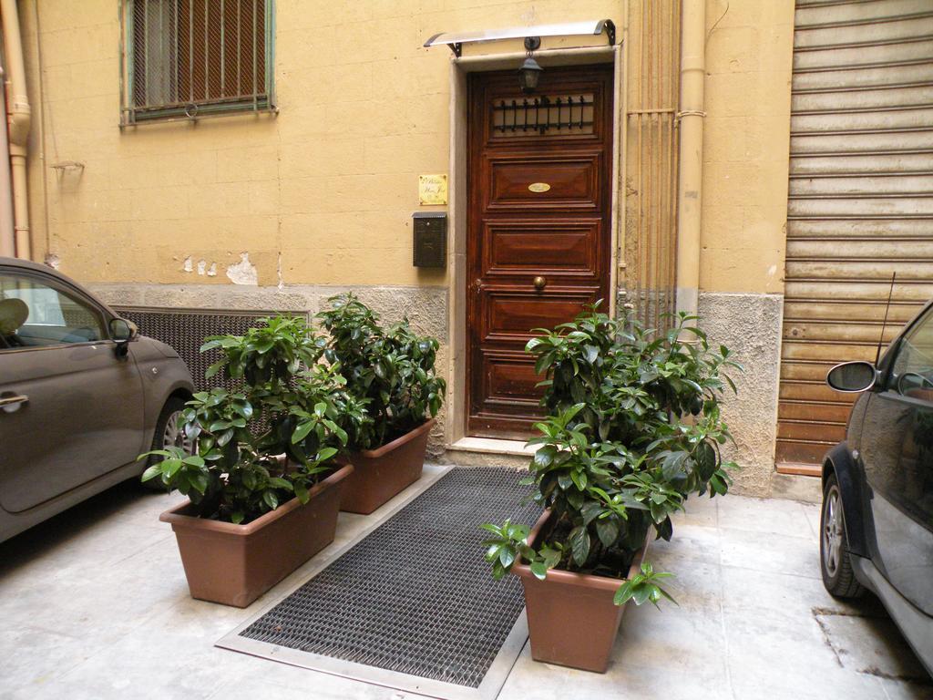 Hostel Josef Palermo Ngoại thất bức ảnh